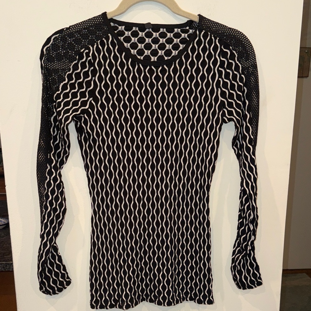 Trina Turk Recreation Black and White mesh details graphic long sleeve top small